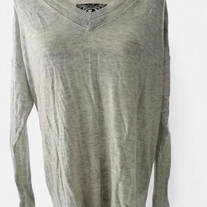 A New Day Women’s Large Sweater Light Gray V Neck Long Sleeves Soft Knit